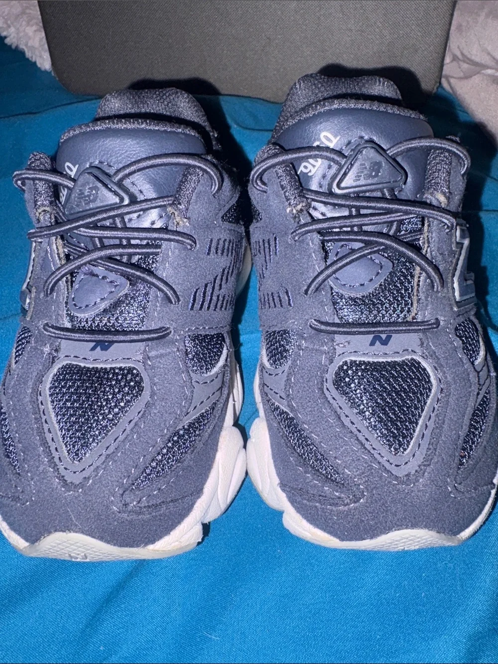 New Balance Kids Navy and White Chunky Sneakers new without tags